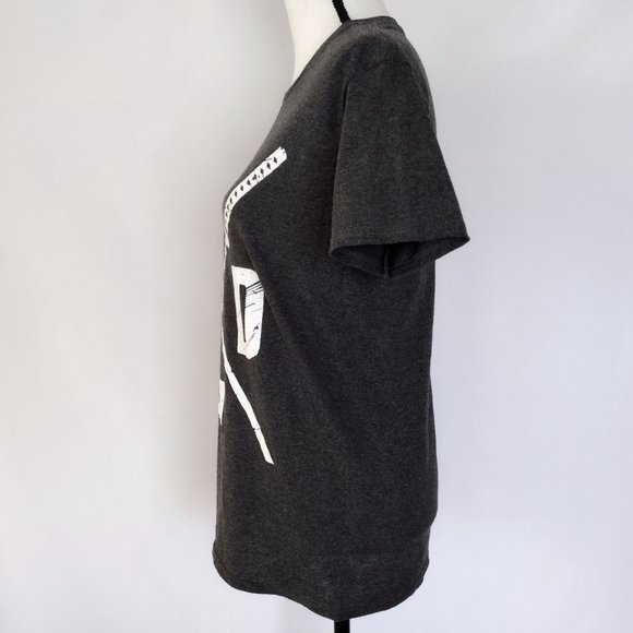 Hot Topic The Walking Dead Graphic Gray Circle Knit Unisex T-Shirt - Picture 5 of 8